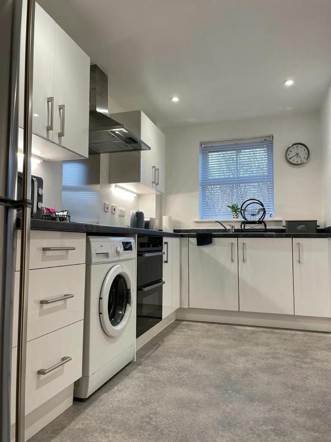 1 Merchants Gate - 2 Bedroom, City Apartment With Private Parking ヨーク エクステリア 写真