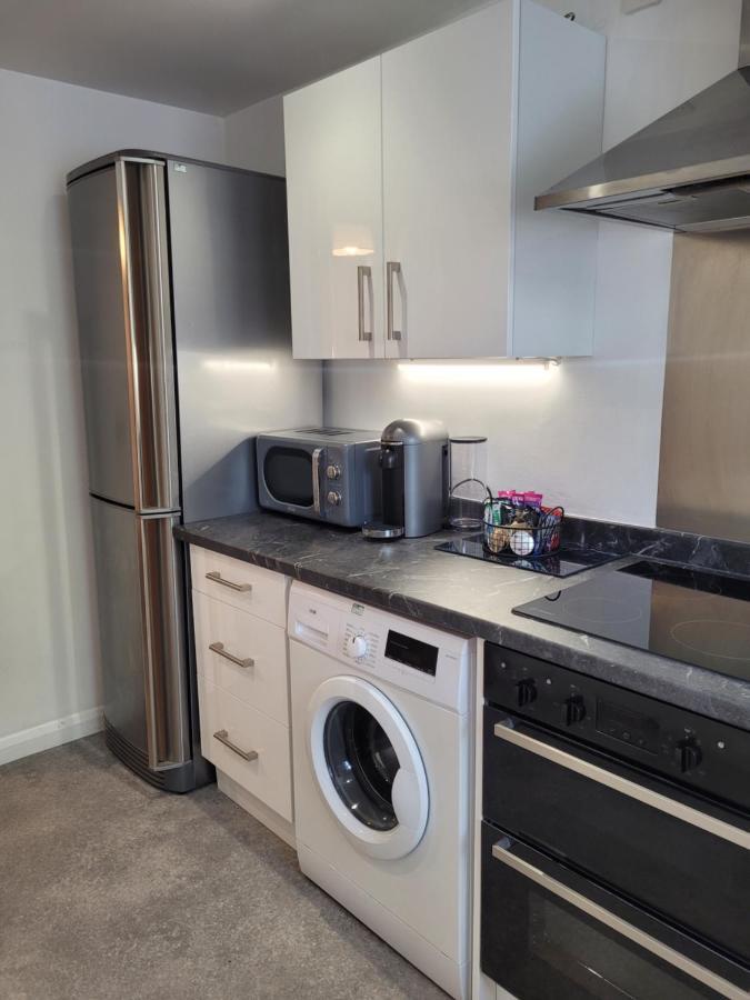 1 Merchants Gate - 2 Bedroom, City Apartment With Private Parking ヨーク エクステリア 写真